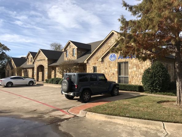 1330 N White Chapel Blvd, Southlake, TX 76092